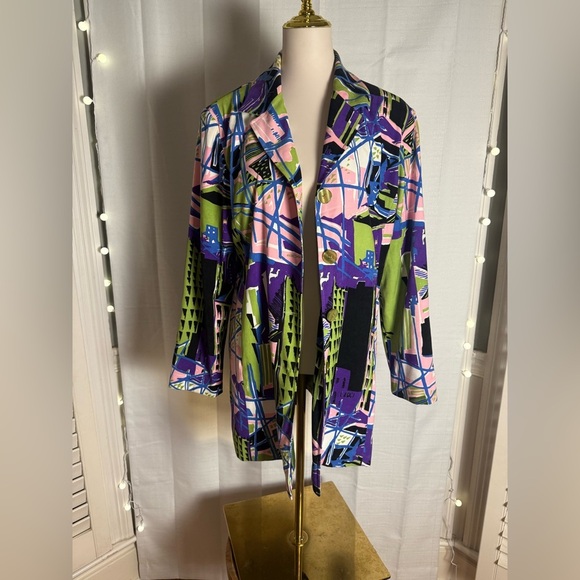 Vibrant Purple and Green Suit Jackets with Geometric Patterns - Picture 8 of 8